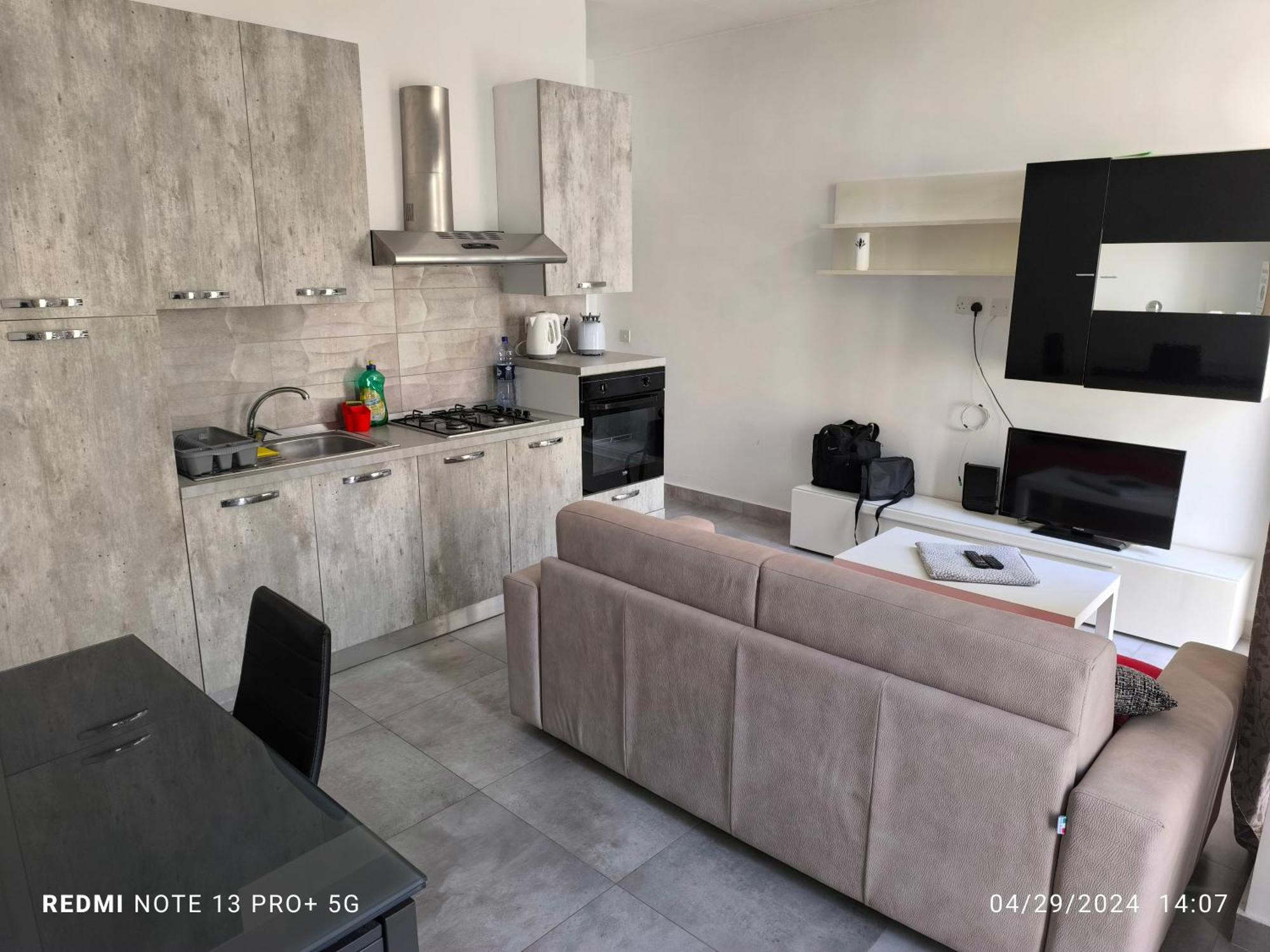 One Bedroom Tea Apartment Il-Gzira מראה חיצוני תמונה