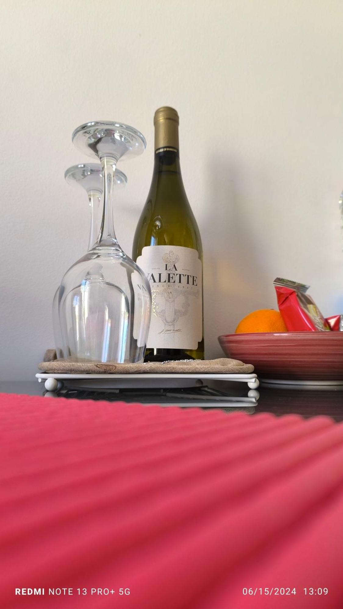 One Bedroom Tea Apartment Il-Gzira מראה חיצוני תמונה
