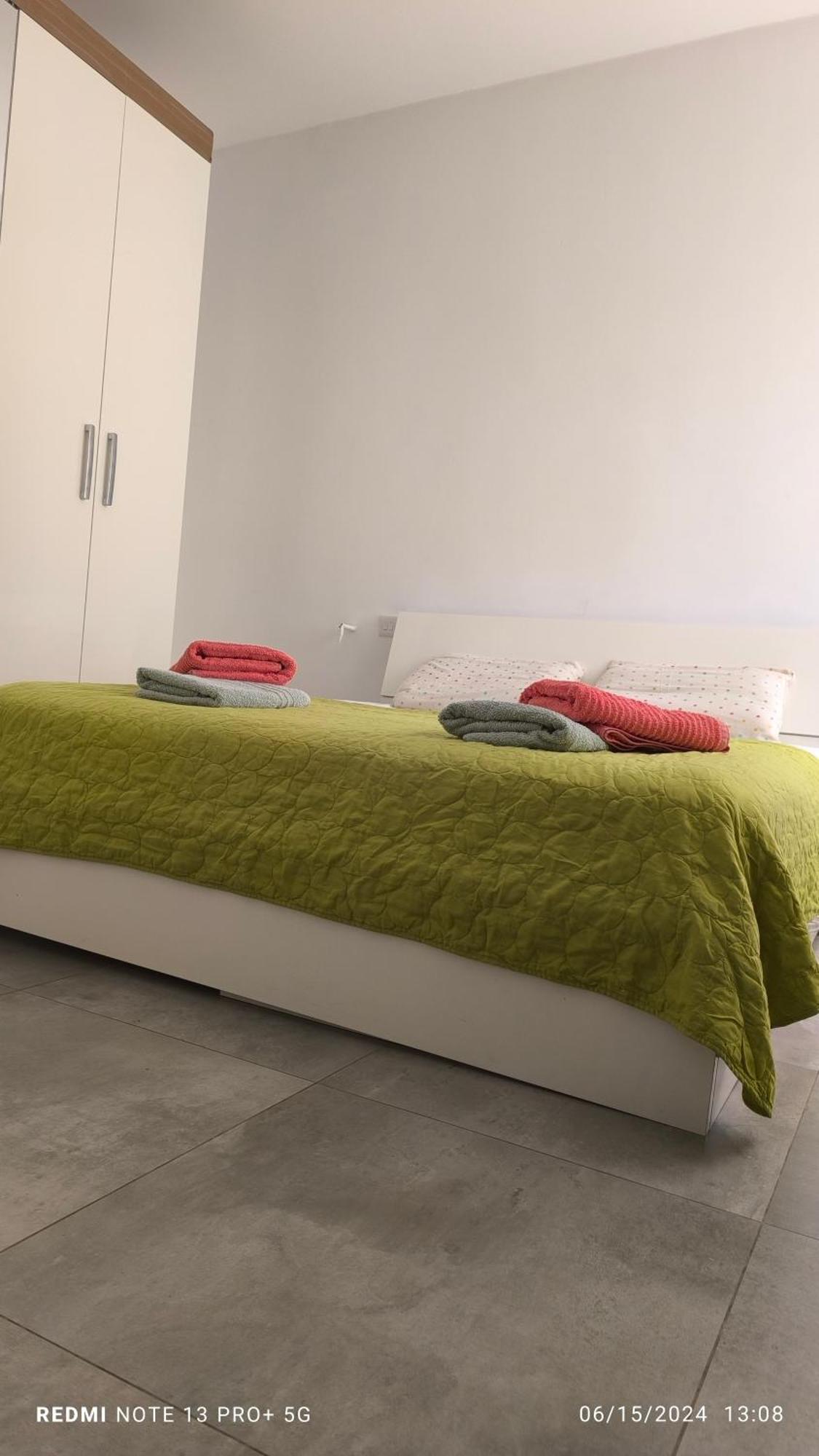 One Bedroom Tea Apartment Il-Gzira מראה חיצוני תמונה