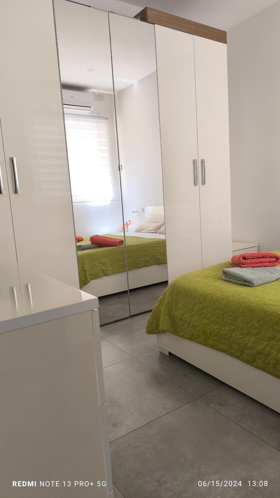 One Bedroom Tea Apartment Il-Gzira מראה חיצוני תמונה