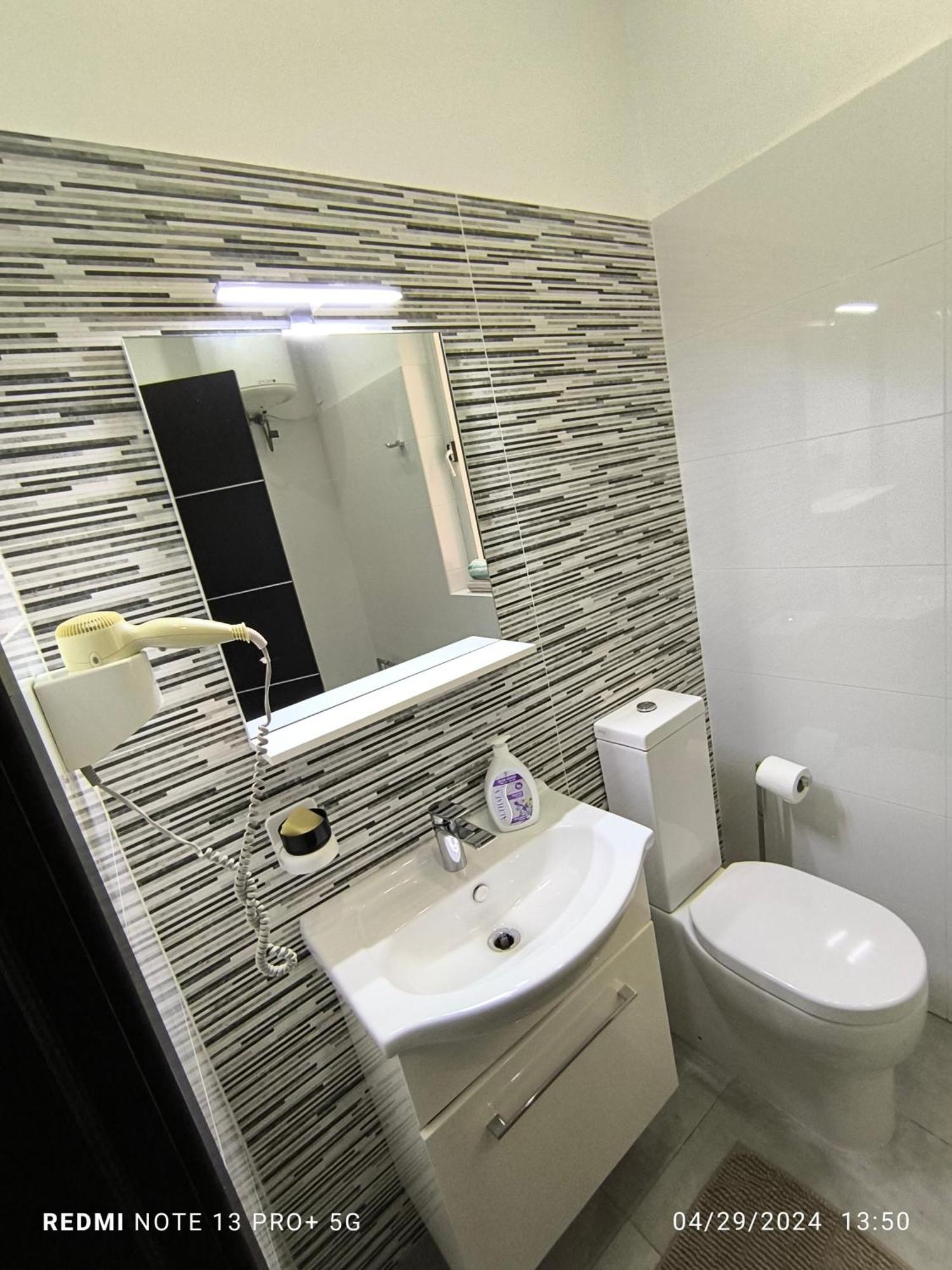 One Bedroom Tea Apartment Il-Gzira מראה חיצוני תמונה