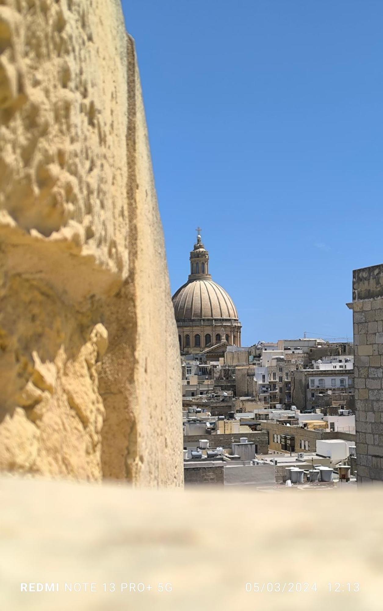 One Bedroom Tea Apartment Il-Gzira מראה חיצוני תמונה