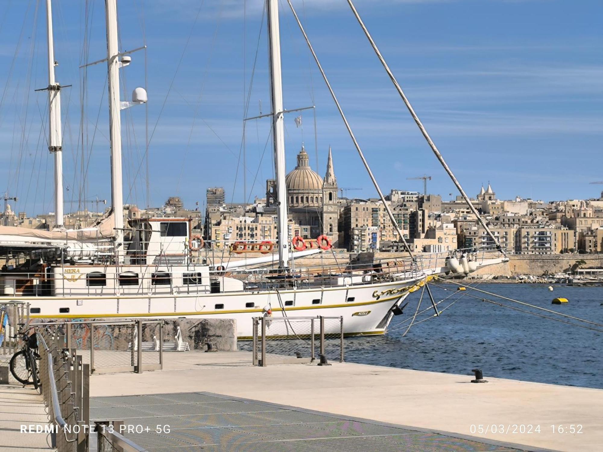 One Bedroom Tea Apartment Il-Gzira מראה חיצוני תמונה
