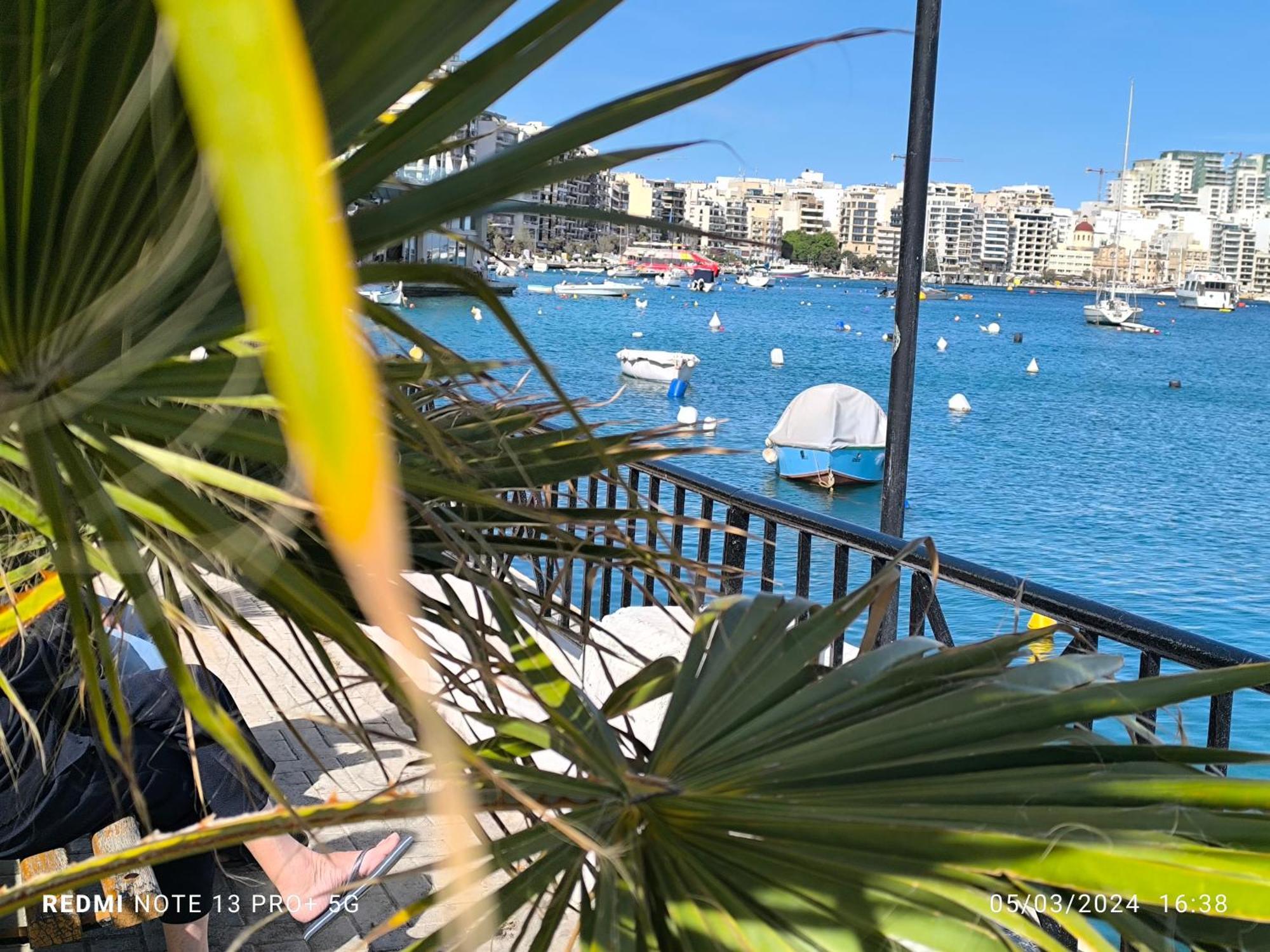 One Bedroom Tea Apartment Il-Gzira מראה חיצוני תמונה