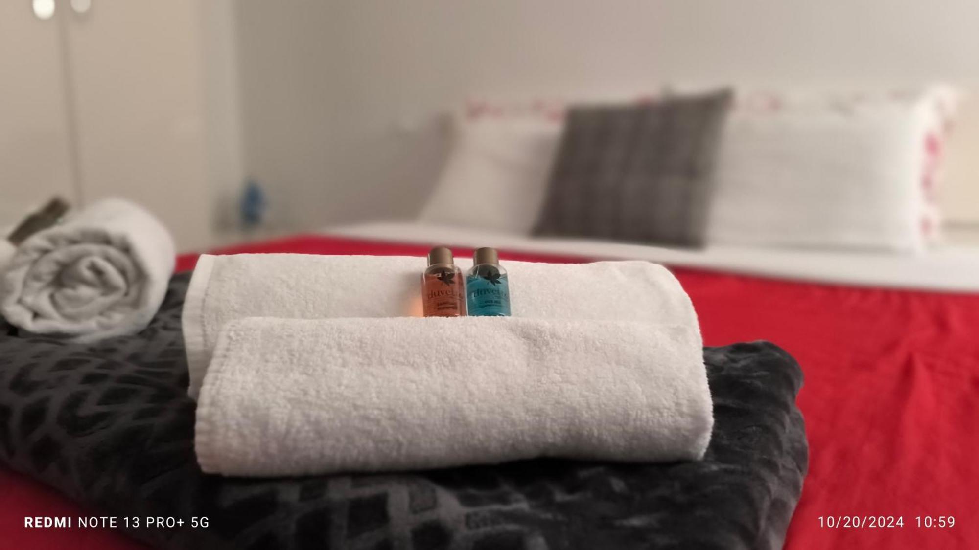 One Bedroom Tea Apartment Il-Gzira מראה חיצוני תמונה