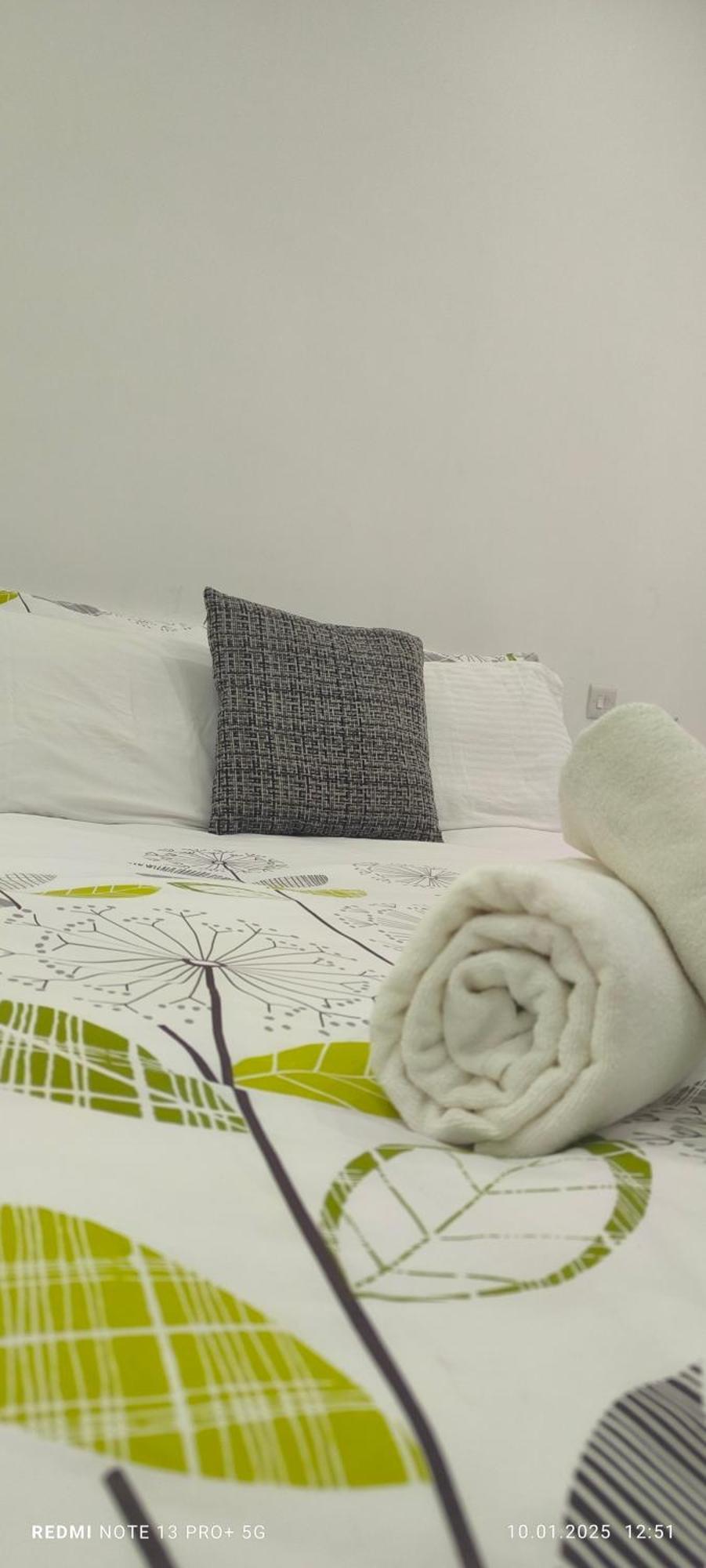 One Bedroom Tea Apartment Il-Gzira מראה חיצוני תמונה