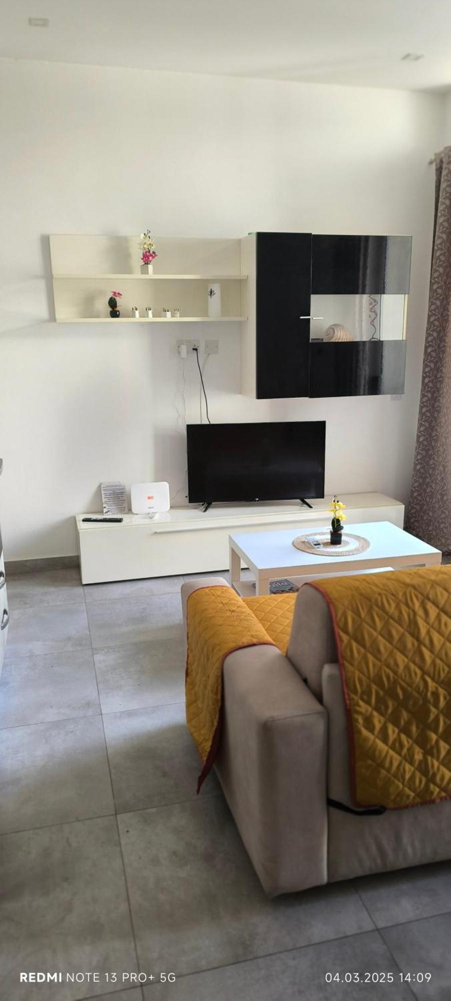 One Bedroom Tea Apartment Il-Gzira מראה חיצוני תמונה